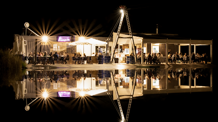 Imagen de Simple Wake Park & Restaurant -