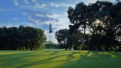 El Robledal Golf - Campo de golf cubierto