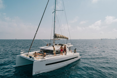 Imagen de Sondevela Catamaran Barcelona - Rent exclusive boat