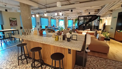 Imagen de WeWork - Espacio de oficinas y coworking -