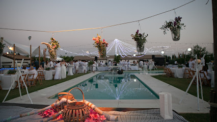 Imagen de Jardines De La Luna -